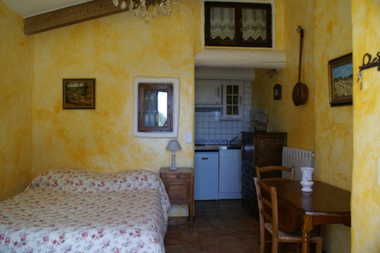 Chambre D'Hotes La Chenaie Венаск Экстерьер фото